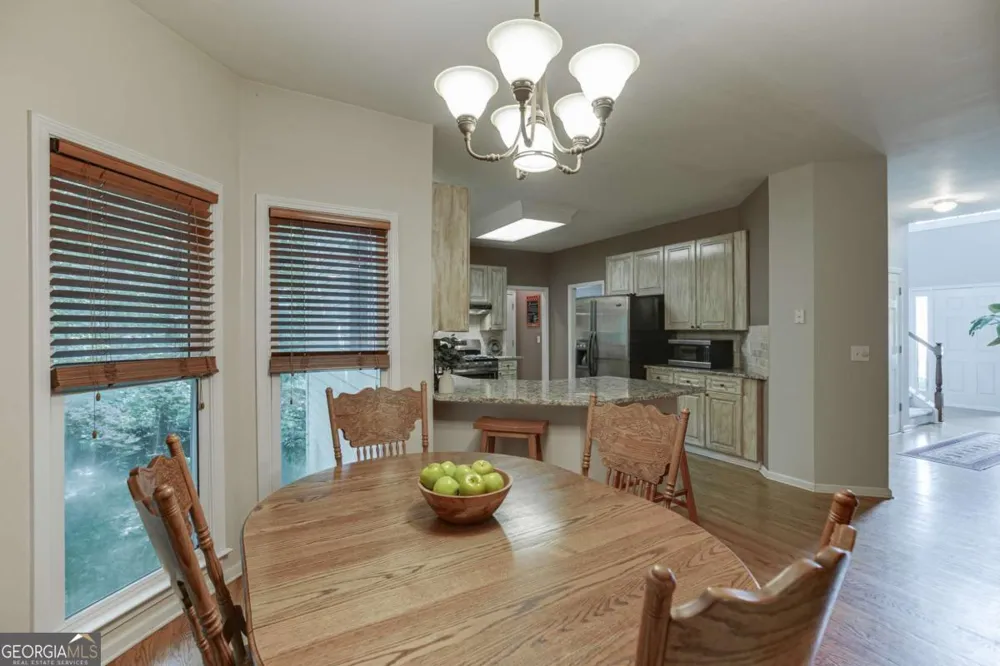 651 Sweetfern LN Sugar Hill, GA 30518