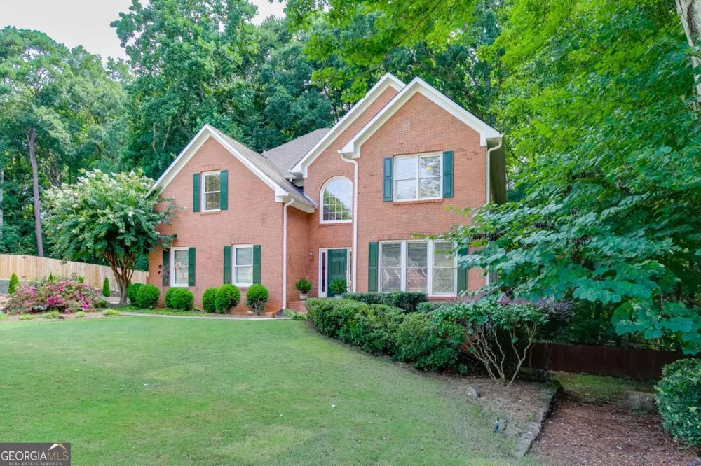651 Sweetfern LN Sugar Hill, GA 30518