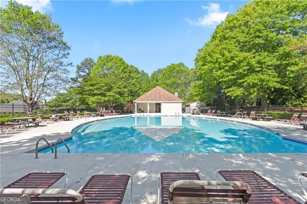 651 Sweetfern LN Sugar Hill, GA 30518
