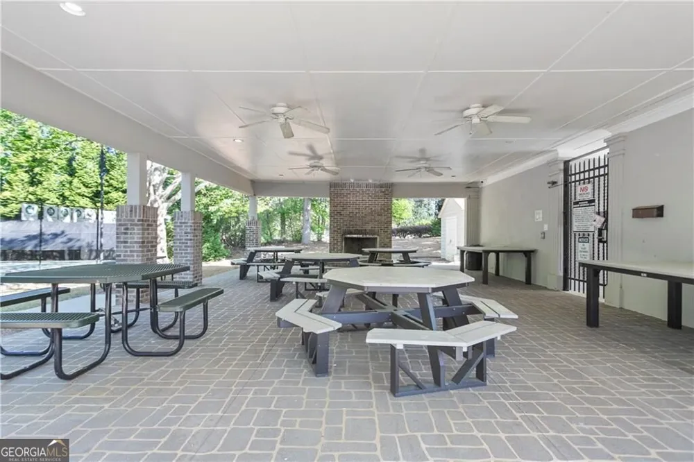 651 Sweetfern LN Sugar Hill, GA 30518