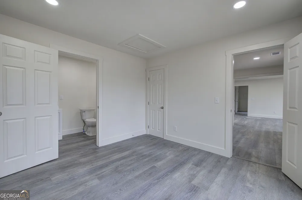 30 Grove CIR Cartersville, GA 30120