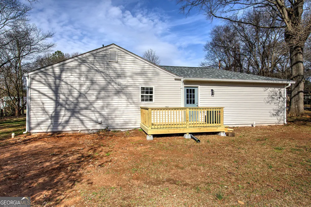 30 Grove CIR Cartersville, GA 30120