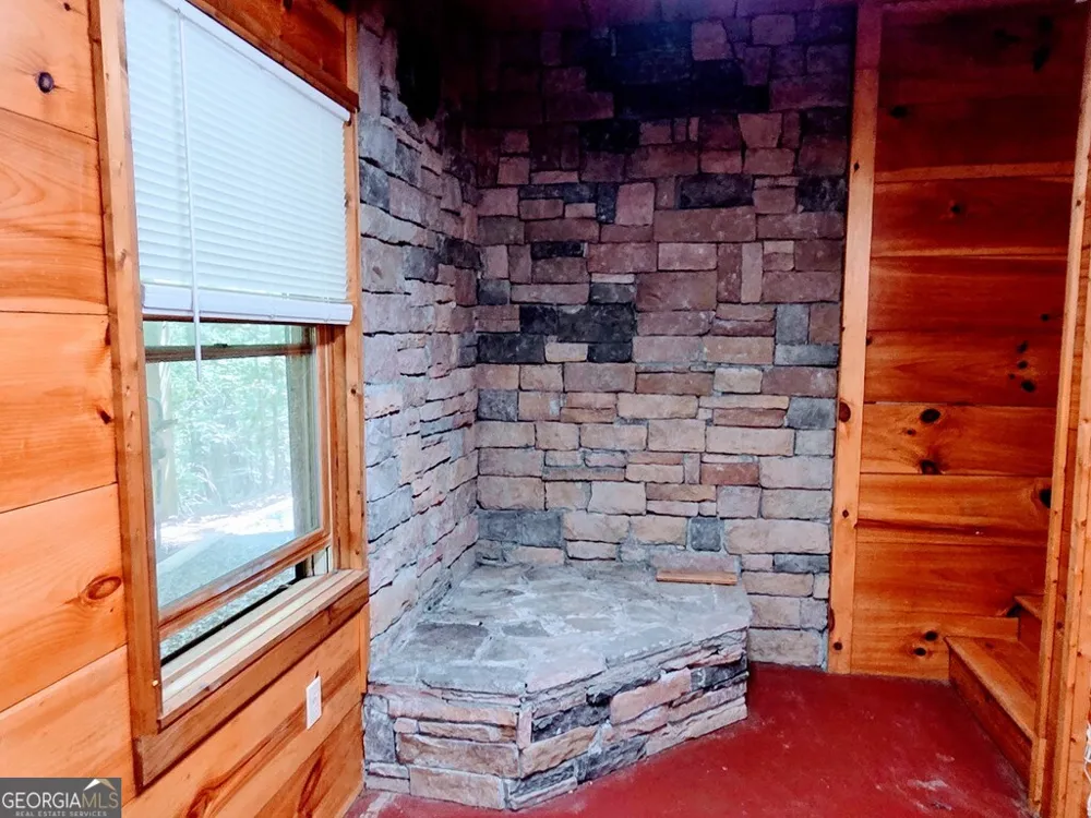 92 Misty Mountain TRL Morganton, GA 30560