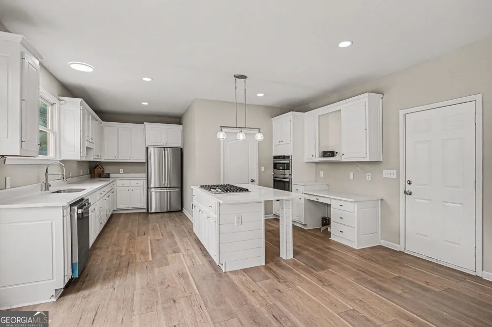 3927 Broadleaf WALK Ellenwood, GA 30294