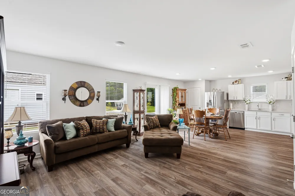 11 Barron CT Chatsworth, GA 30705
