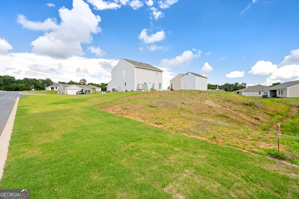 11 Barron CT Chatsworth, GA 30705
