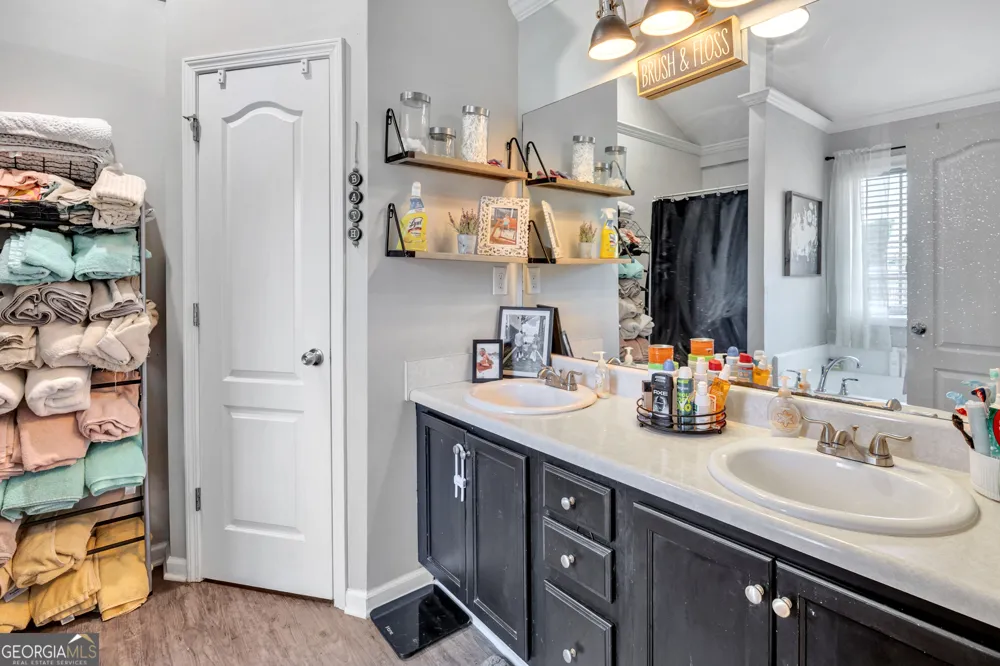 10 PINE SHADOW CIR Covington, GA 30016
