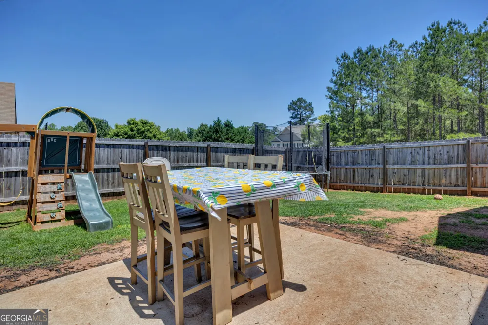 10 PINE SHADOW CIR Covington, GA 30016