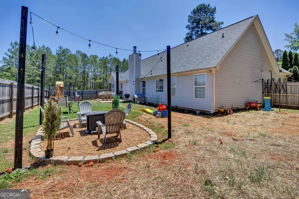 10 PINE SHADOW CIR Covington, GA 30016