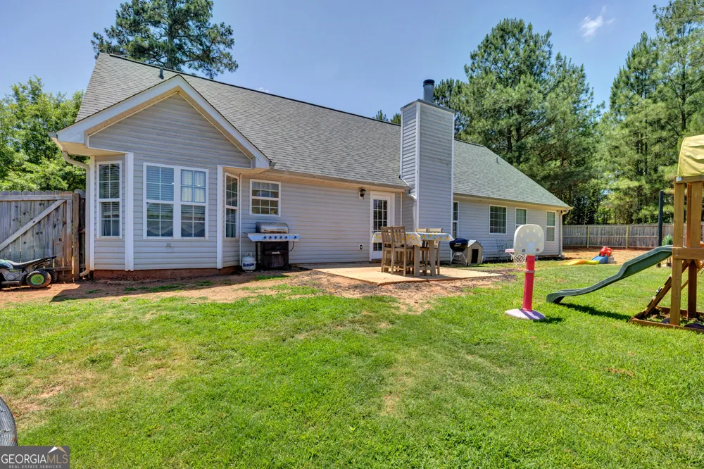 10 PINE SHADOW CIR Covington, GA 30016