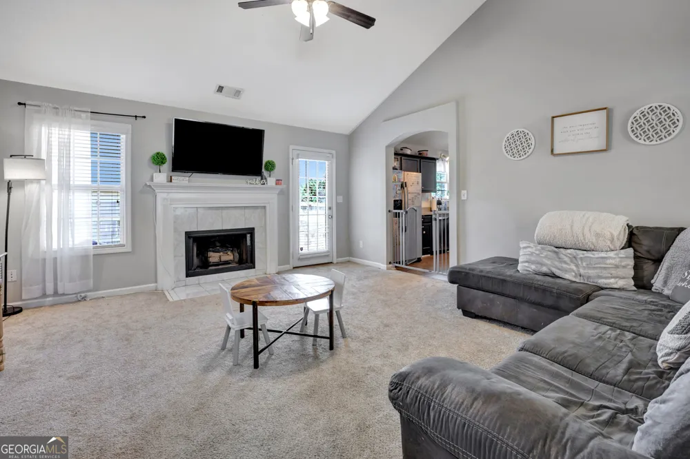 10 PINE SHADOW CIR Covington, GA 30016