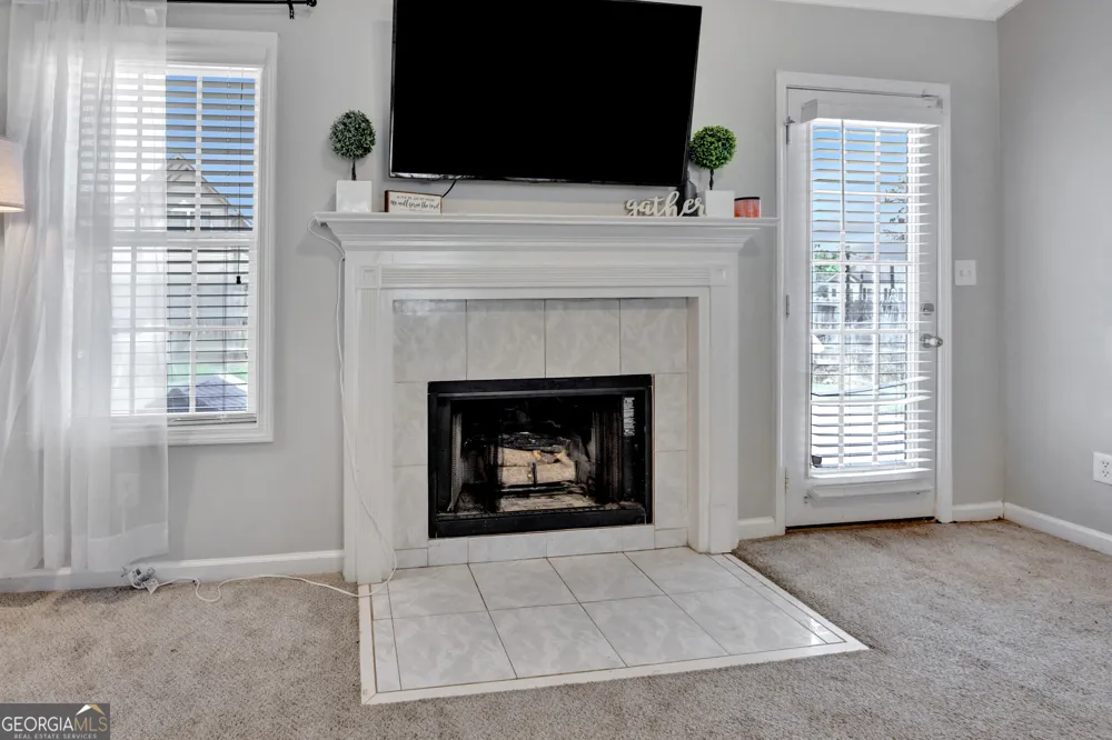 10 PINE SHADOW CIR Covington, GA 30016