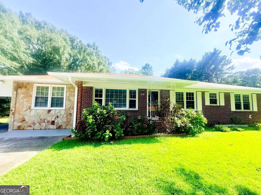 3879 Sharon DR Powder Springs, GA 30127