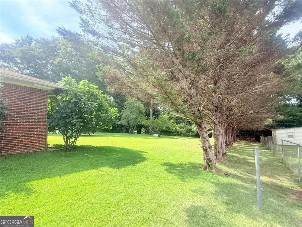 3879 Sharon DR Powder Springs, GA 30127