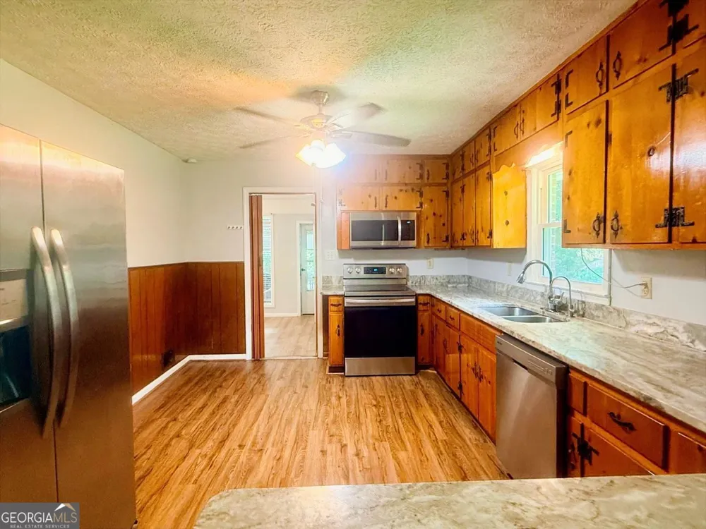 3879 Sharon DR Powder Springs, GA 30127