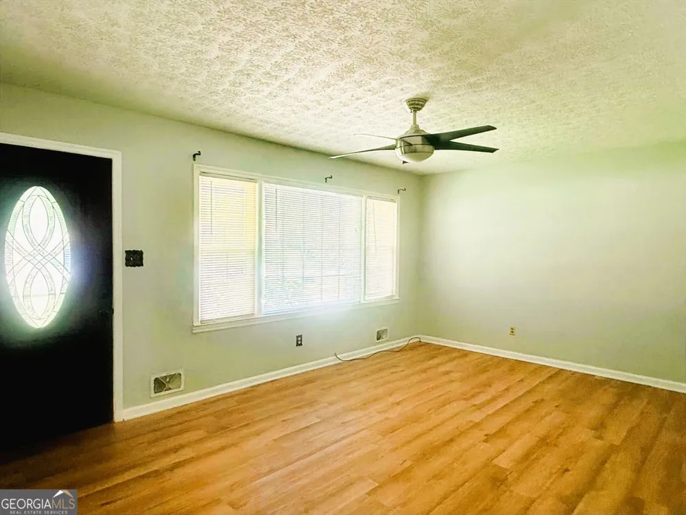 3879 Sharon DR Powder Springs, GA 30127