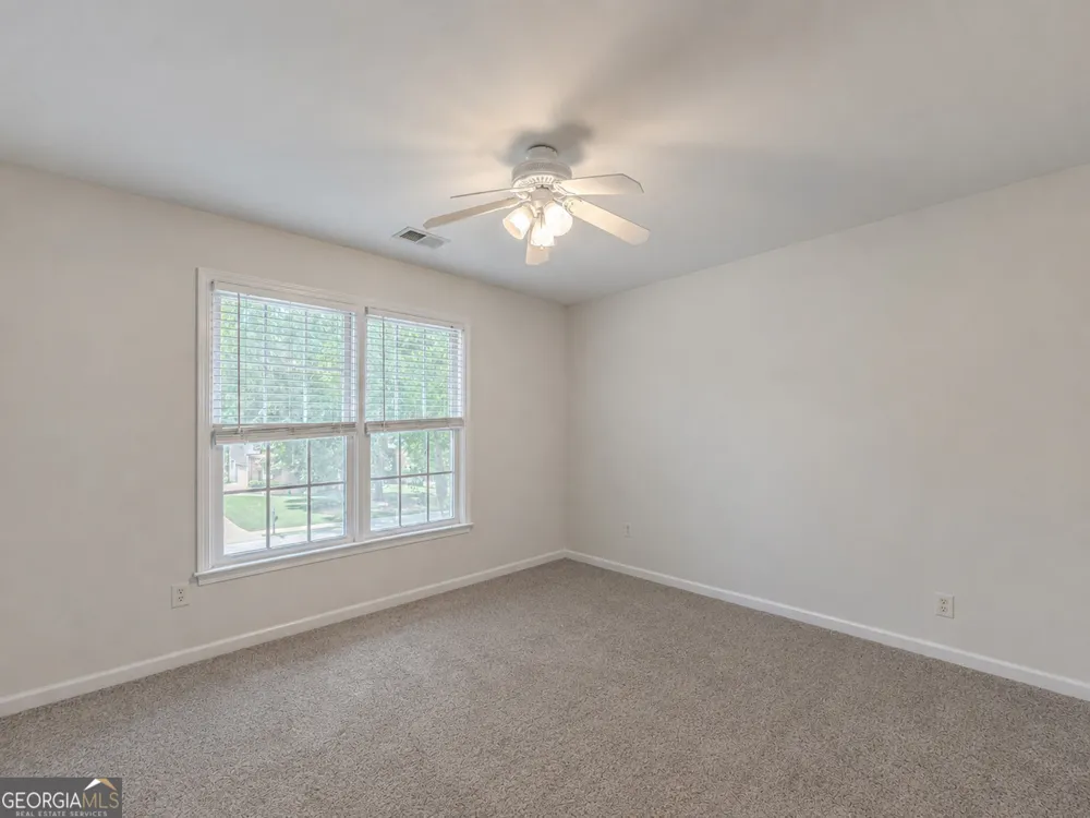 1116 Maple Creek RDG Loganville, GA 30052