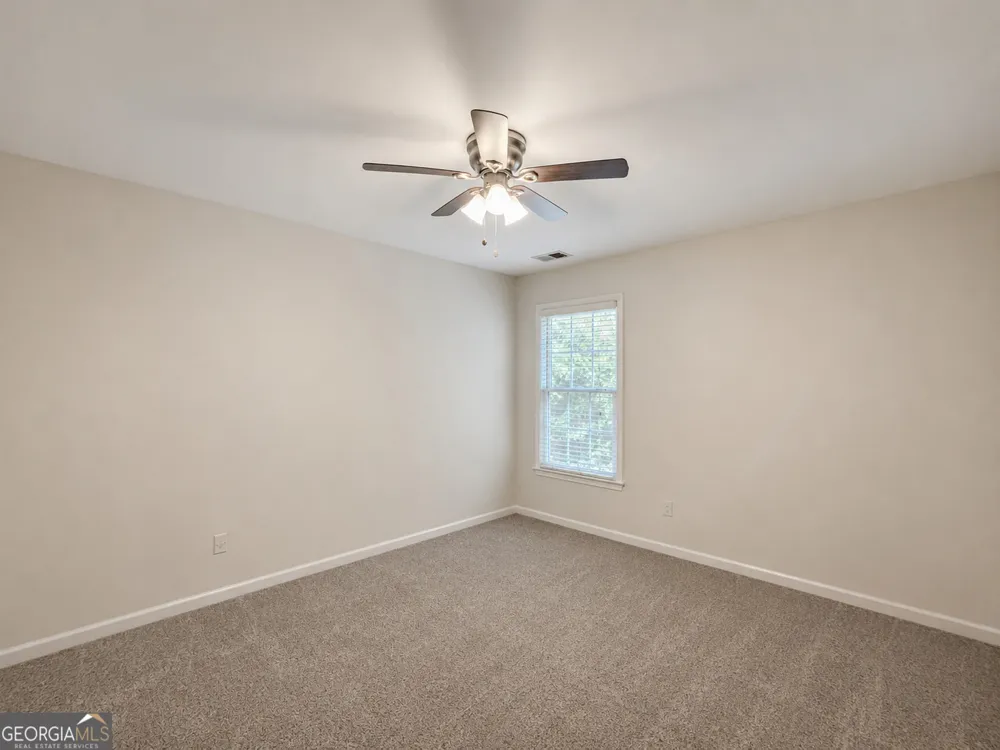 1116 Maple Creek RDG Loganville, GA 30052
