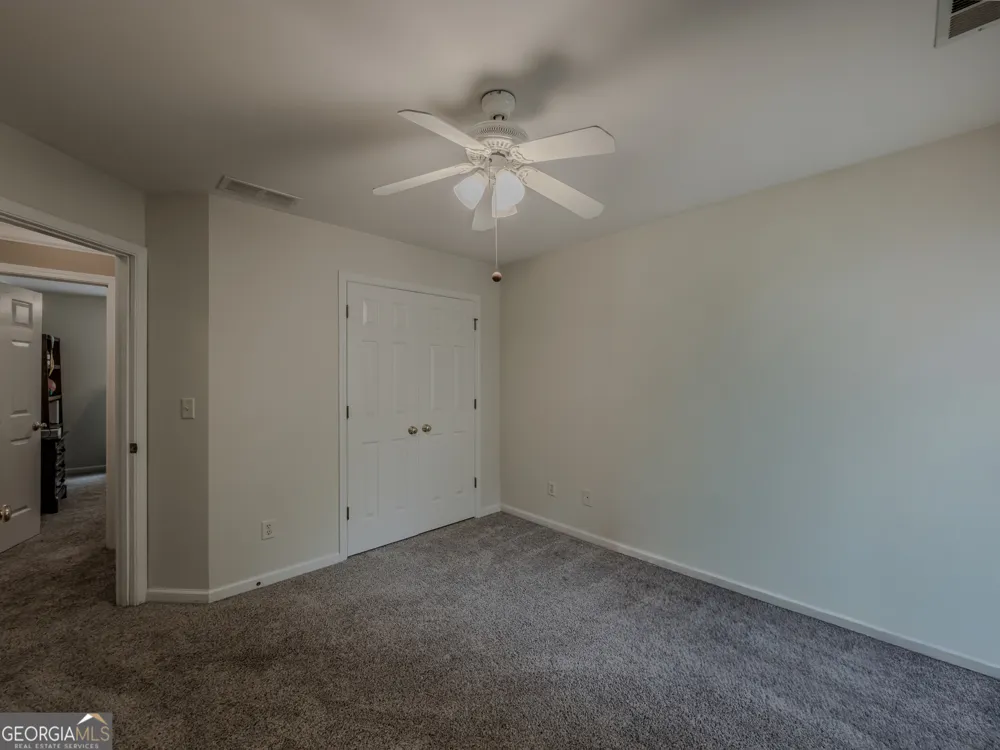 1116 Maple Creek RDG Loganville, GA 30052