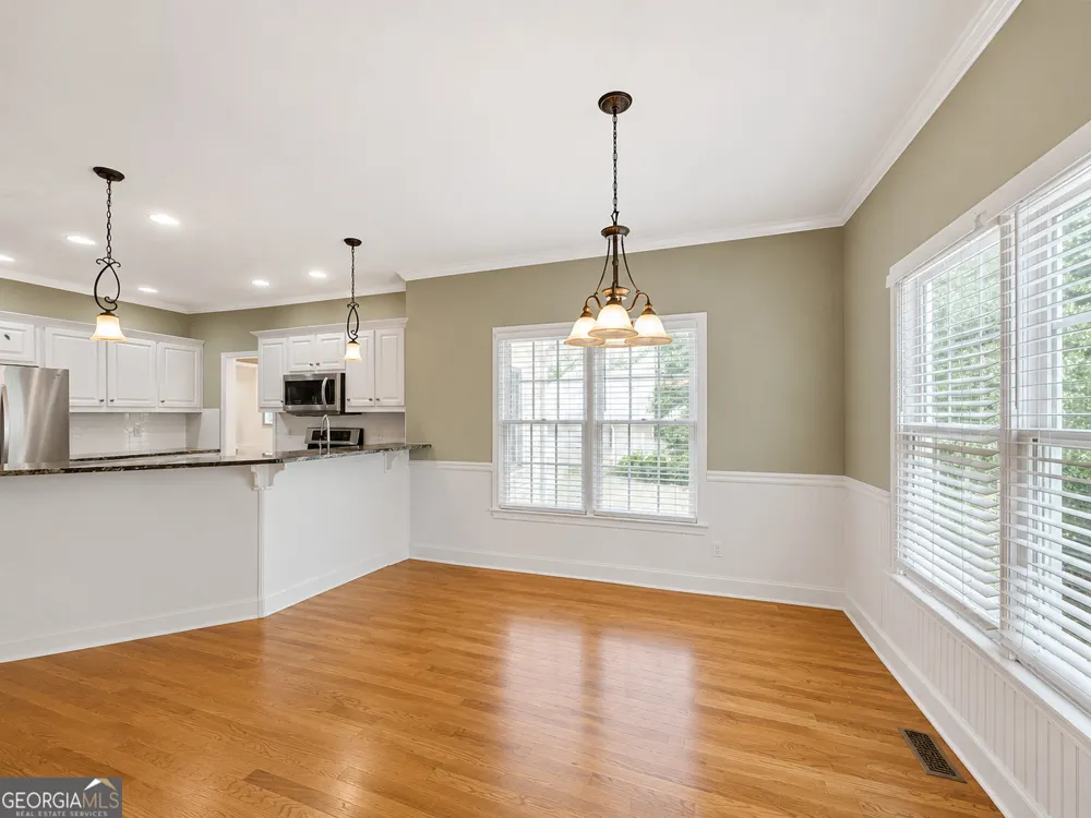 1116 Maple Creek RDG Loganville, GA 30052