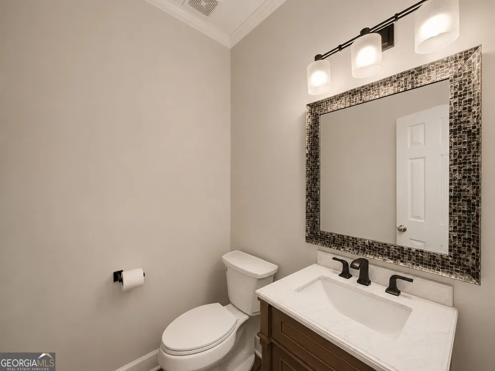 1116 Maple Creek RDG Loganville, GA 30052