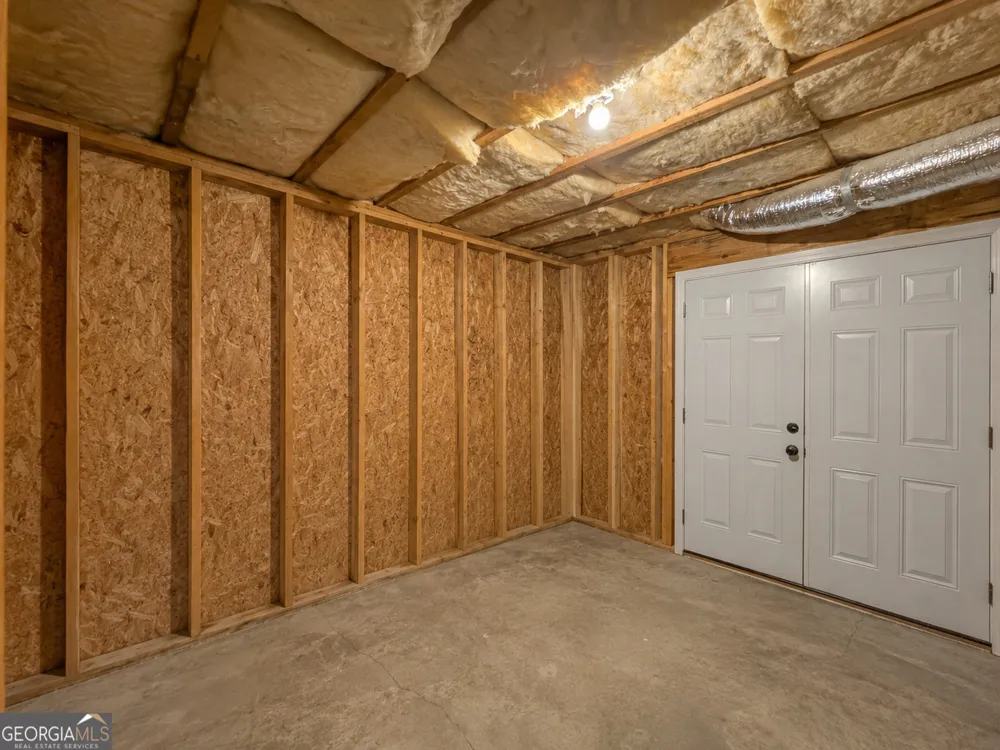 1116 Maple Creek RDG Loganville, GA 30052