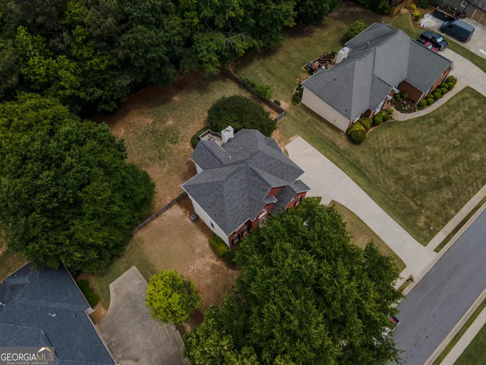1116 Maple Creek RDG Loganville, GA 30052