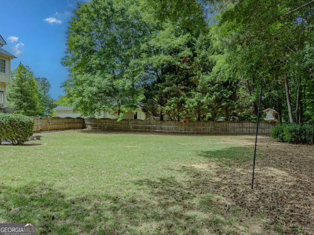 1116 Maple Creek RDG Loganville, GA 30052
