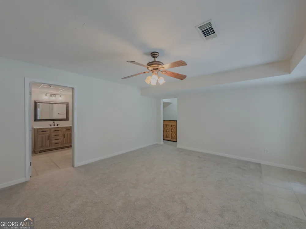 1116 Maple Creek RDG Loganville, GA 30052