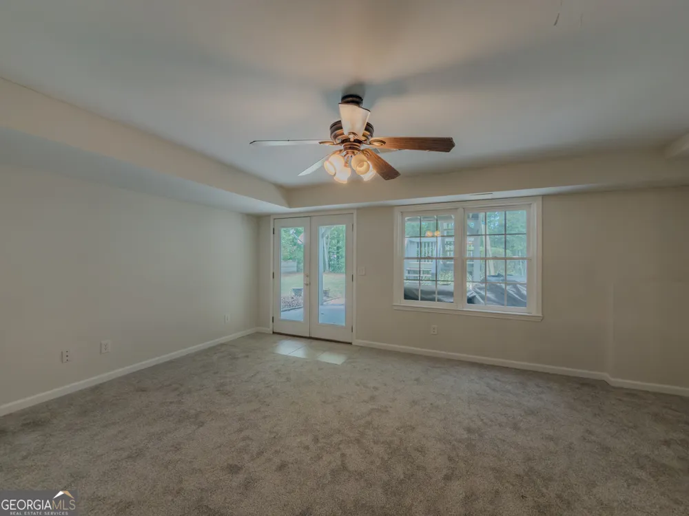 1116 Maple Creek RDG Loganville, GA 30052