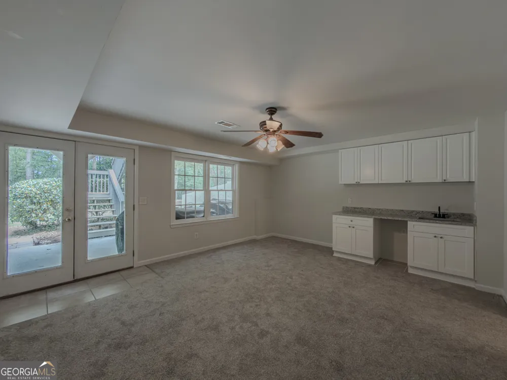 1116 Maple Creek RDG Loganville, GA 30052