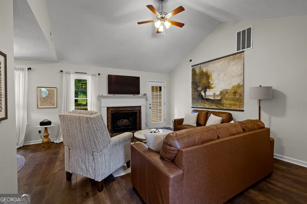 15 Paces Landing PL Newnan, GA 30263