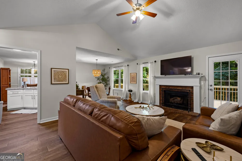 15 Paces Landing PL Newnan, GA 30263