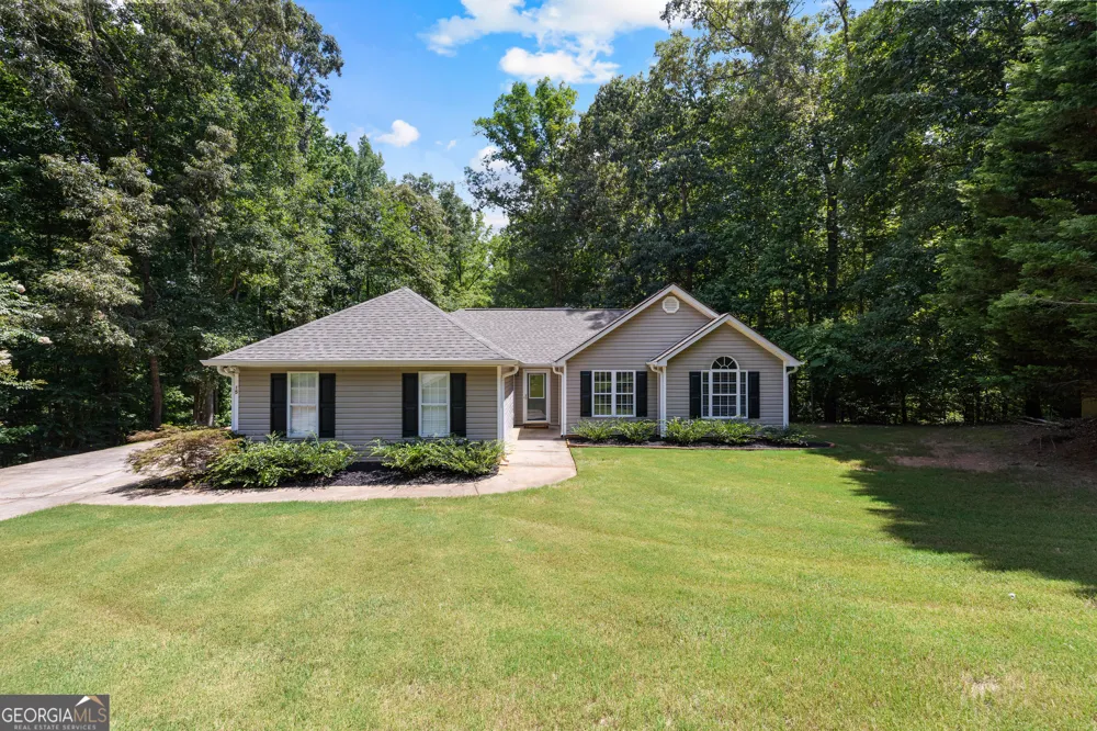 15 Paces Landing PL Newnan, GA 30263