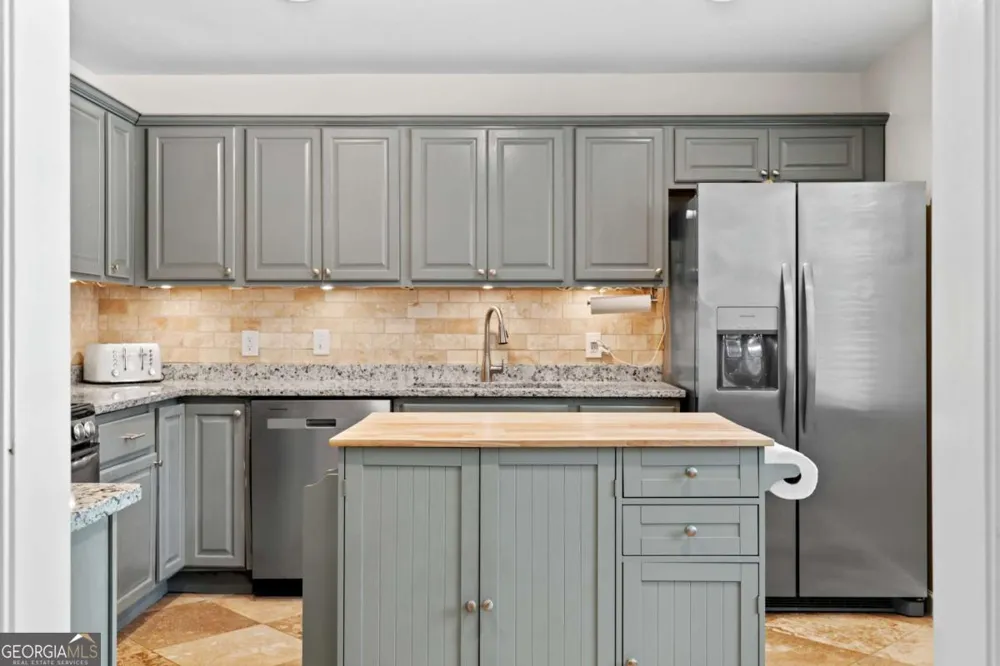 2292 Twiggs CV NW Kennesaw, GA 30152