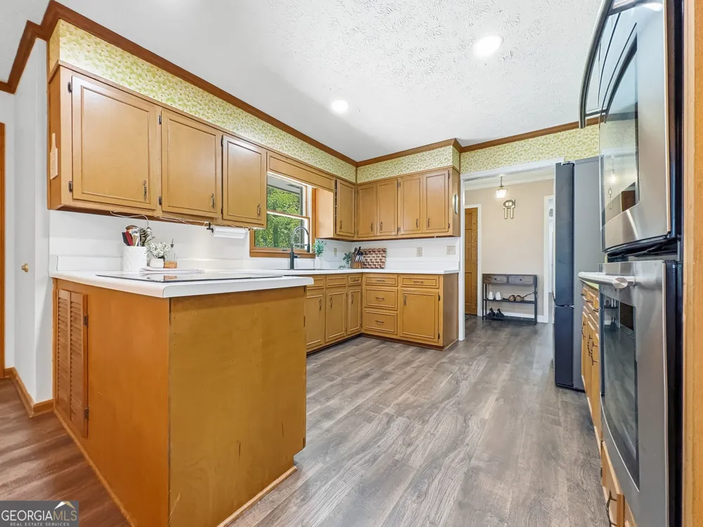 330 Sharon DR Fayetteville, GA 30214