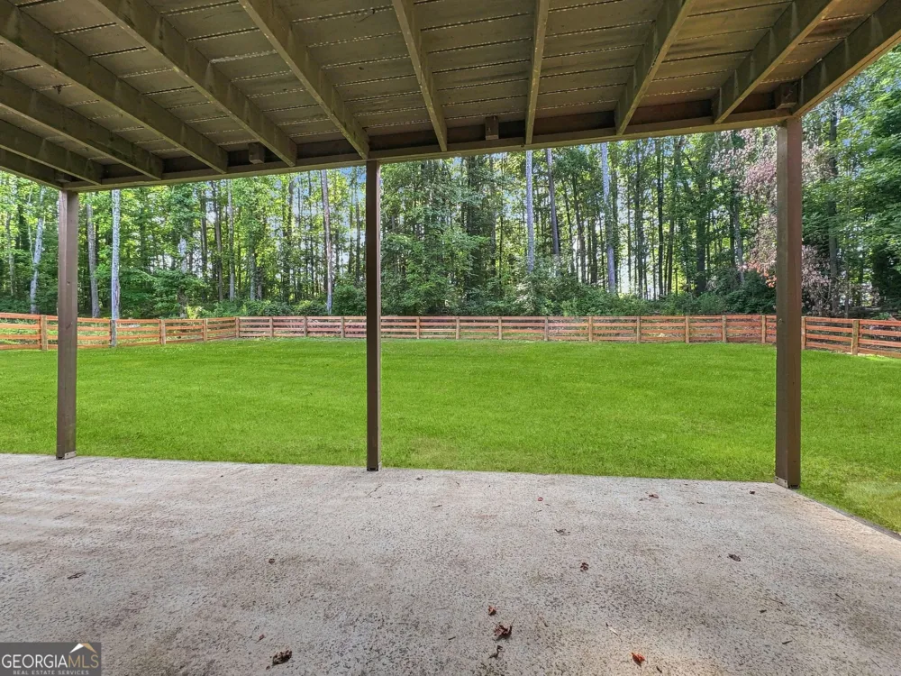 330 Sharon DR Fayetteville, GA 30214