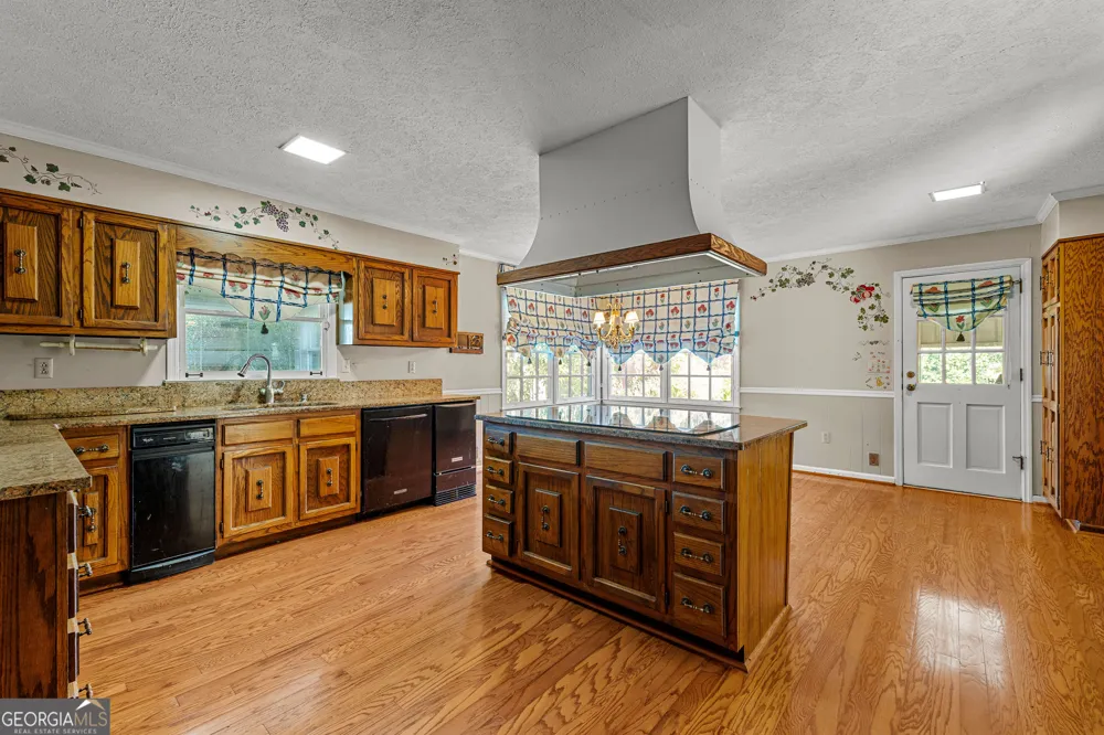 1107 Highway 92 S Fayetteville, GA 30215