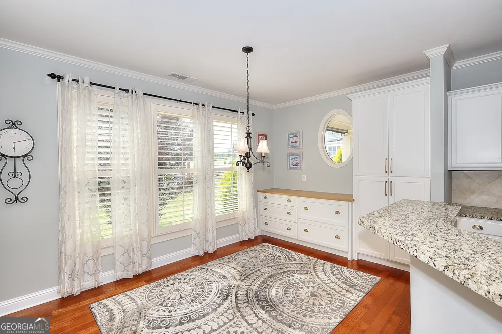 125 Hawthorn WAY Hoschton, GA 30548