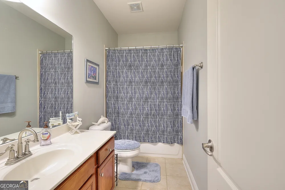 125 Hawthorn WAY Hoschton, GA 30548
