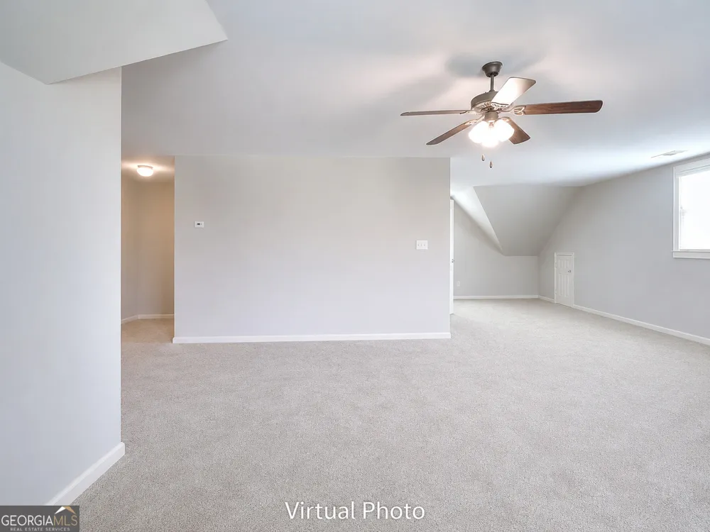 125 Hawthorn WAY Hoschton, GA 30548