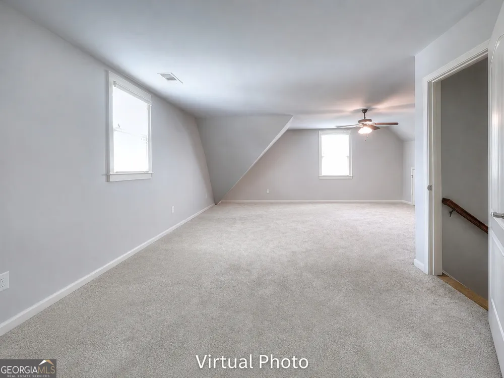 125 Hawthorn WAY Hoschton, GA 30548