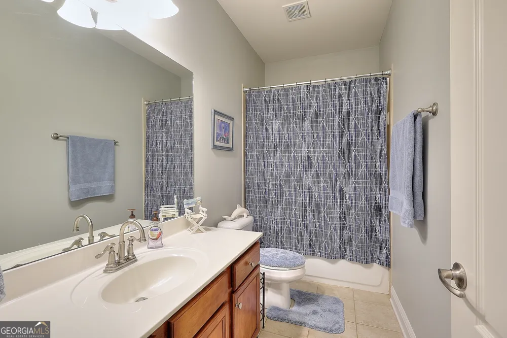 125 Hawthorn WAY Hoschton, GA 30548
