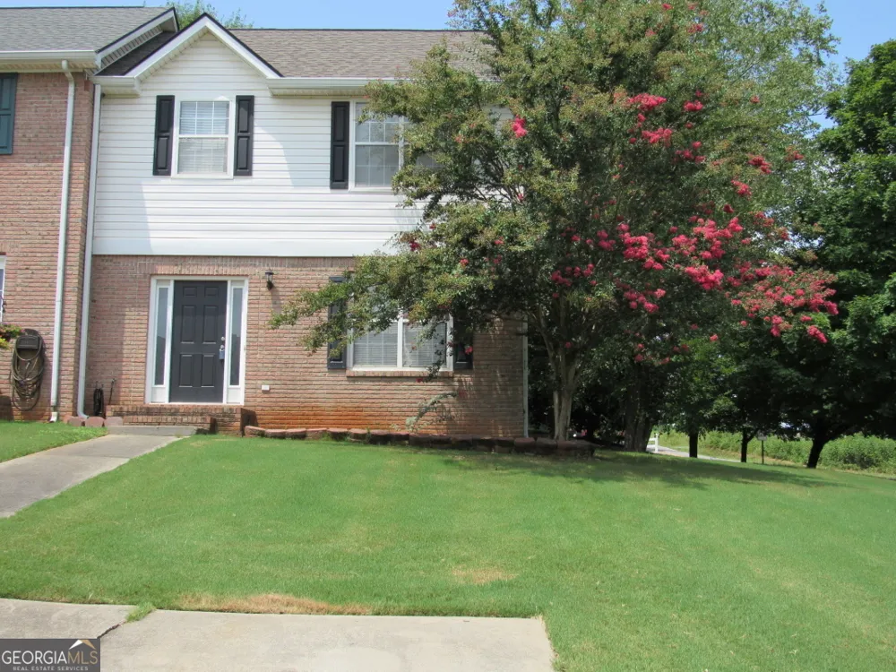 121 Westside Chase SW Cartersville, GA 30120