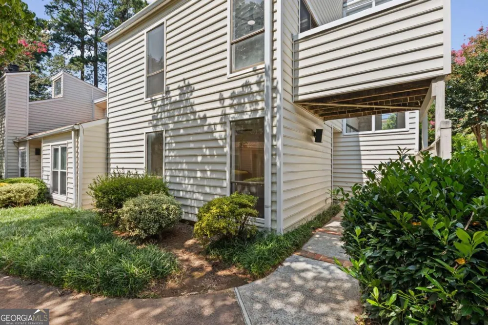 708 Serramonte DR Marietta, GA 30068