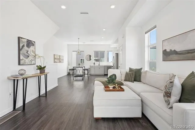 1651 W 67th Circle Denver, CO 80221