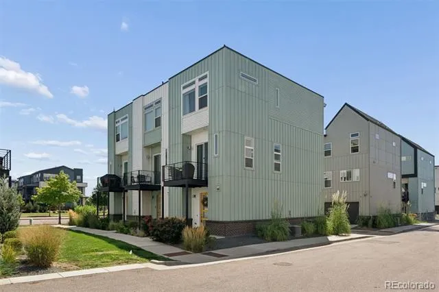 1651 W 67th Circle Denver, CO 80221