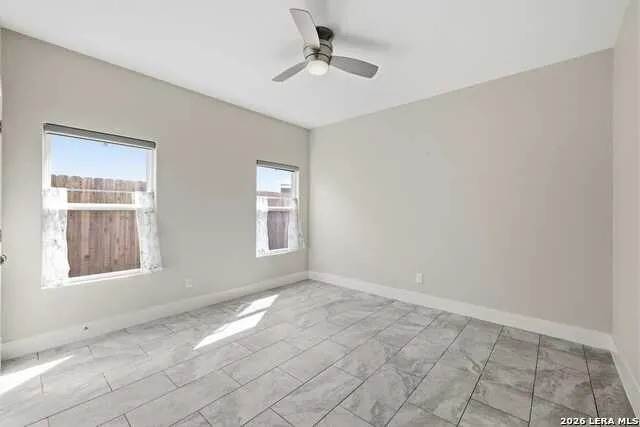 1153 Norfolk Ln Kerrville, TX 78028