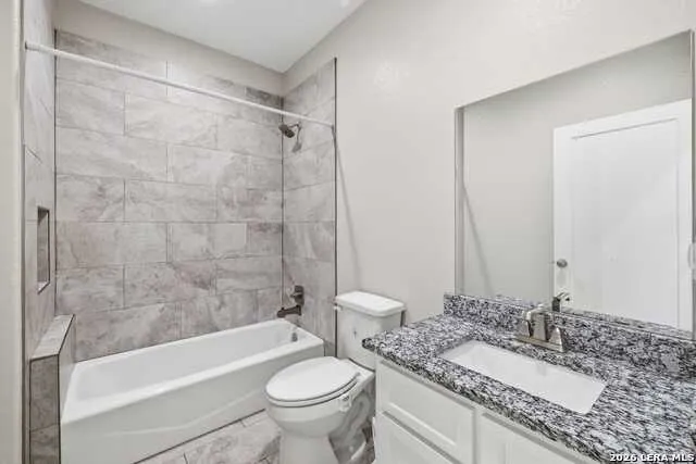 1153 Norfolk Ln Kerrville, TX 78028