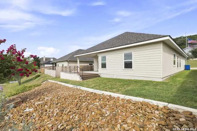 1153 Norfolk Ln Kerrville, TX 78028
